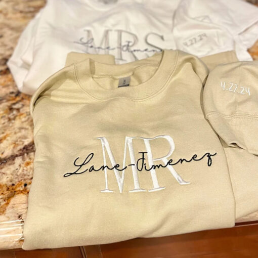 Embroidered Mr & Mrs Hoodies or Sweatshirts, Personalized Couple Sweatshirt, Couple Embroidered Sweatshirt, Valentine's Day Gifts Idea For Him Her - Image 3