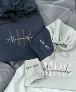 Embroidered Mr & Mrs Hoodies or Sweatshirts, Personalized Couple Sweatshirt, Couple Embroidered Sweatshirt, Valentine's Day Gifts Idea For Him Her