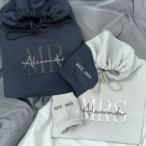 Embroidered Mr & Mrs Hoodies or Sweatshirts, Personalized Couple Sweatshirt, Couple Embroidered Sweatshirt, Valentine's Day Gifts Idea For Him Her