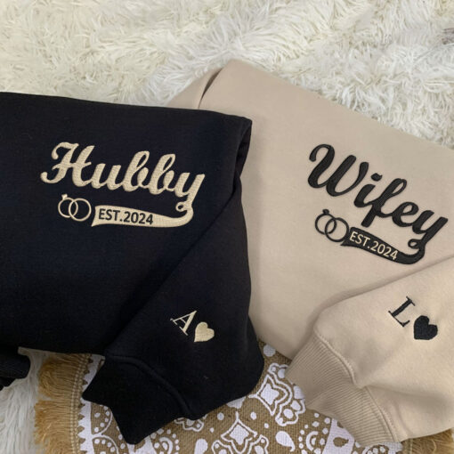 Custom Couple Matching Hubby and Wifey Embroidered Hoodie, Personalized Couple Sweatshirt, Couple Embroidered Sweatshirt, Valentine's Day Gifts Idea For Him Her - Image 2